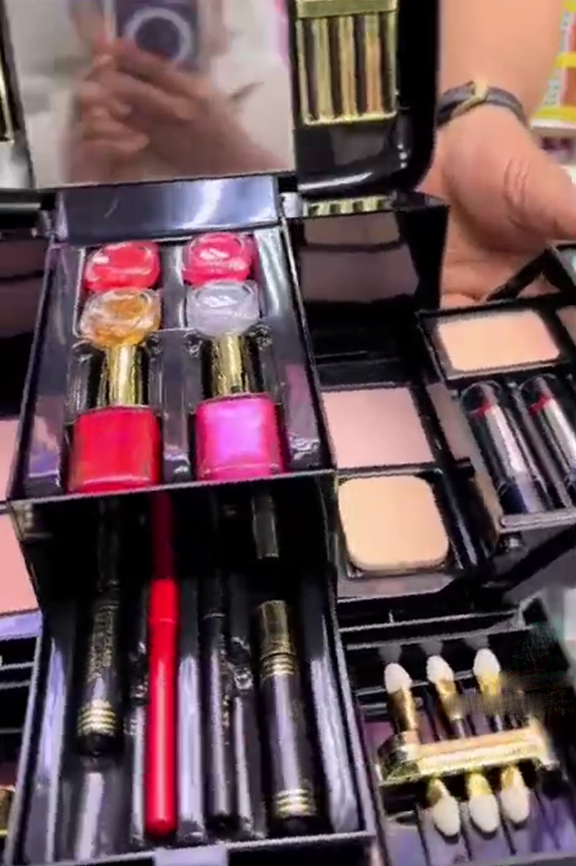 GlamPro All-in-One Makeup Vanity Box SNK SL2 16JAN1