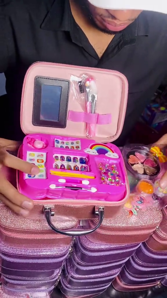 Trendy Baby Kit Make up Kit with Mirror and Beauty Portable Set Online (13OCT2) 25 pg3