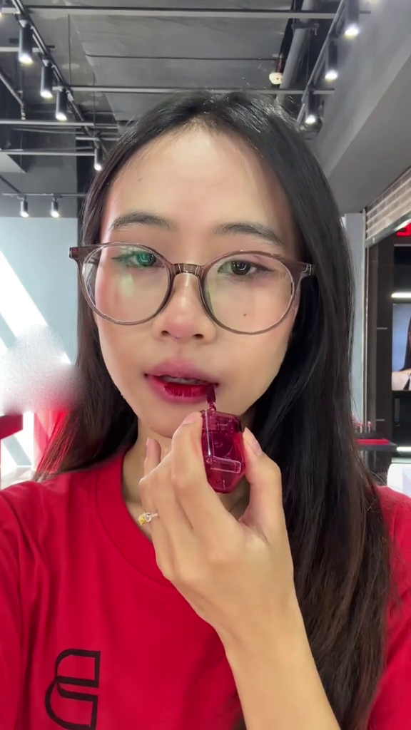 Cherry Flush Lip Tint SNK SL8 17JAN8
