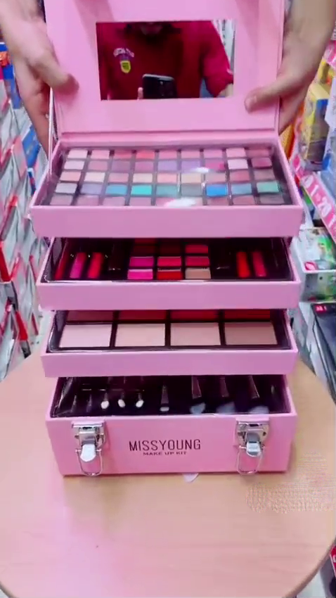 Miss Young Pro Glam Makeup Vanity Box SNK SL5 13JAN5