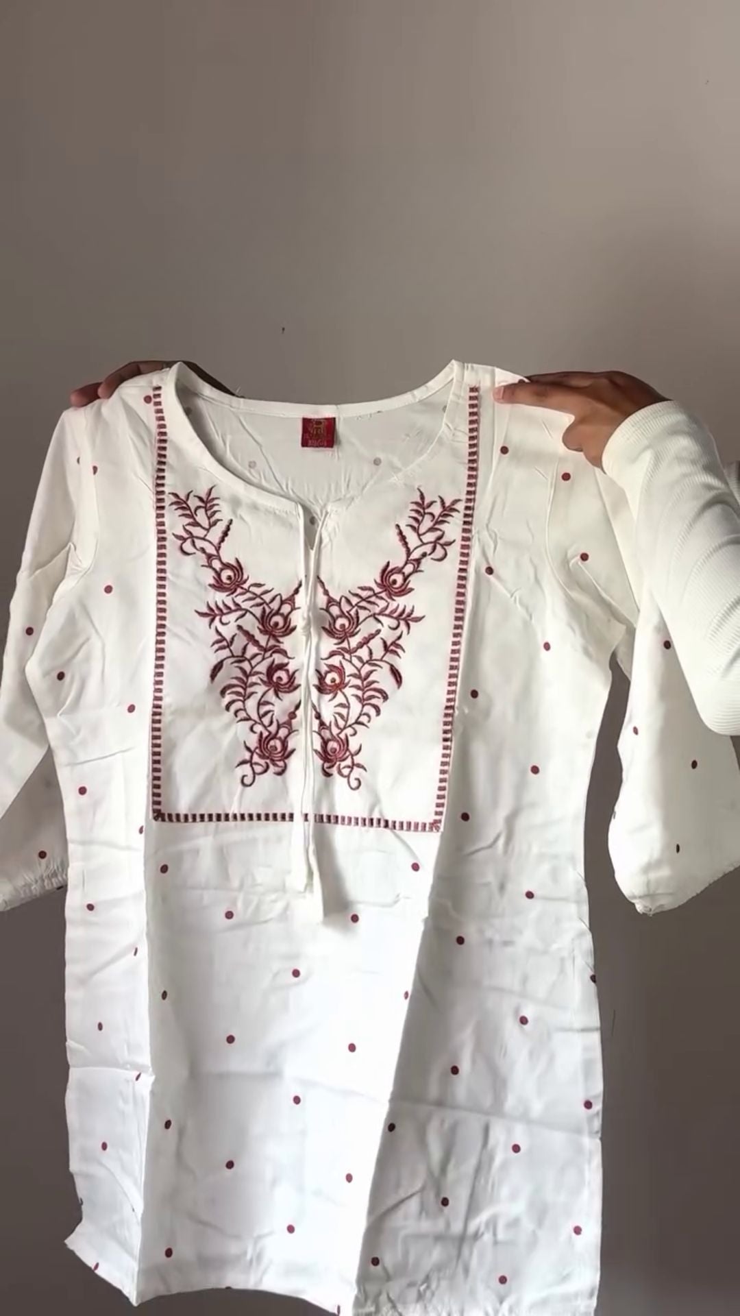 Loose Short Top Designers for Summer