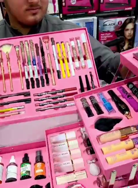 MD Pro Fantasy All-in-One Makeup Kit SNK SL9 13JAN9