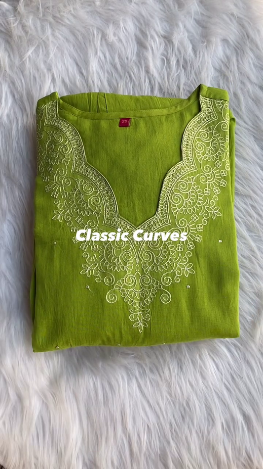 Green Ethnic Motifs Embroidered Round Neck Thread Work Straight Kurta A2