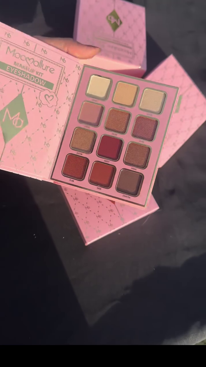 Mocullare 4 In 1 Makeup Book Palette With Eyeshadow,Blusher,Highlighter, Lipstick NK4(17M)