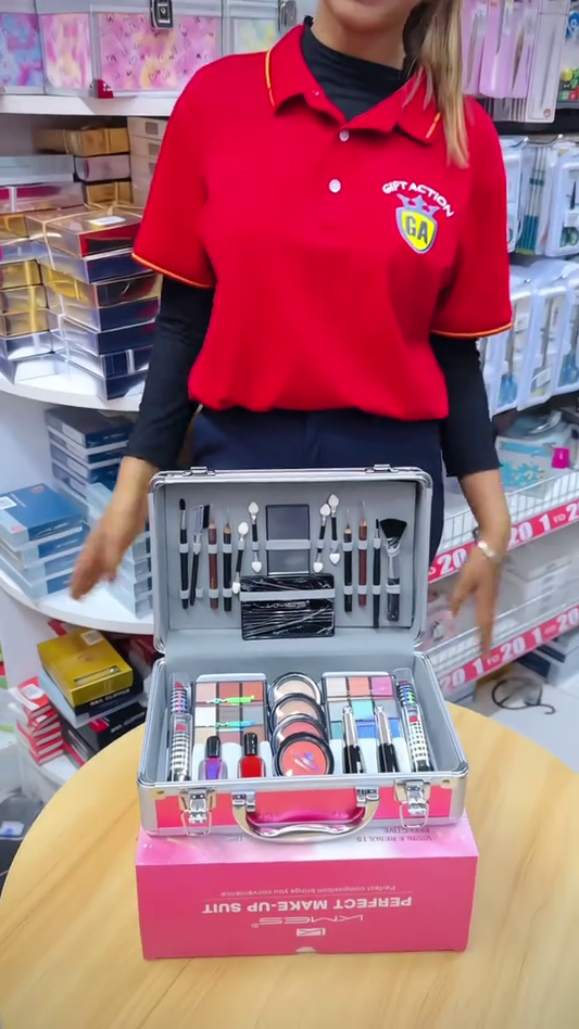 💋 Chill Glam Portable Makeup Kit