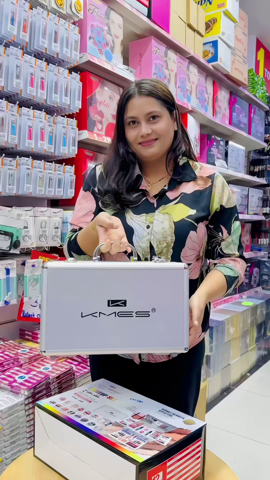 Winter Sale Moving Makeup Kit with Mirror and Beauty Portable Set Online (16SEP1) 39 (Copy1) (Copy)