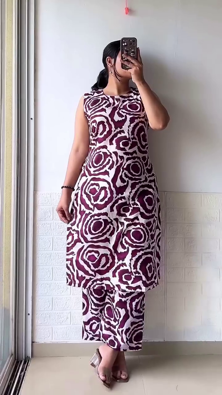Daily Wear Kurti Printed with Simple office work