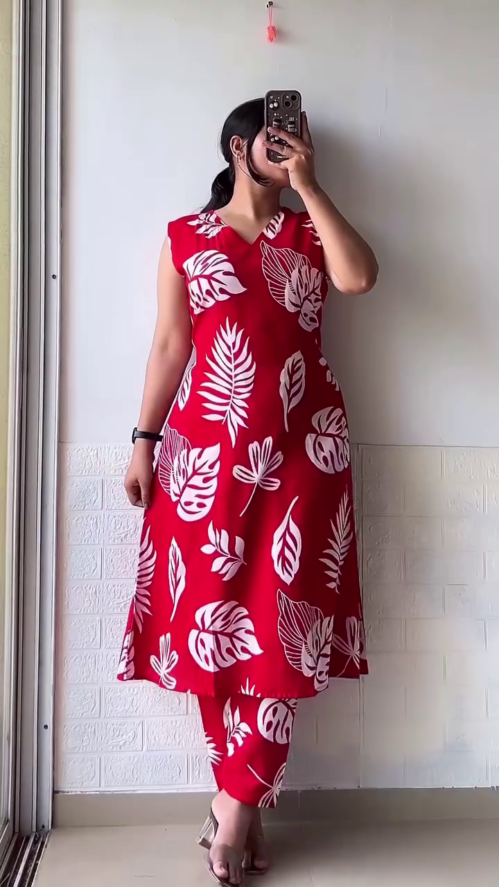 Daily Wear Kurti Printed with Simple office work